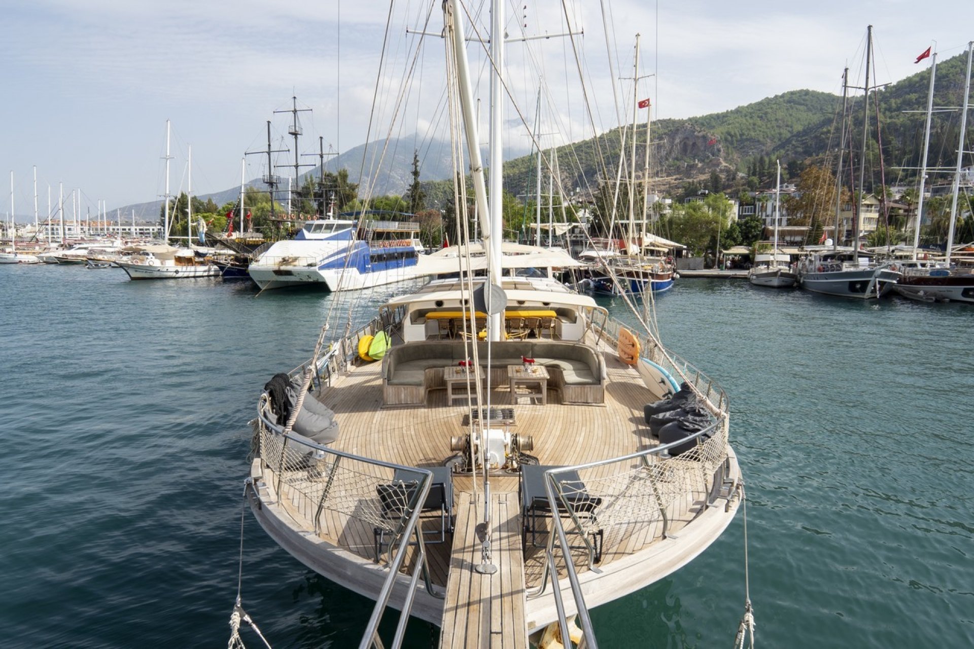 Путеводитель по отдыху на лодке - Что такое отдых на гулете? Тайна голубого путешествия