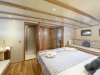 Quatros Trawler